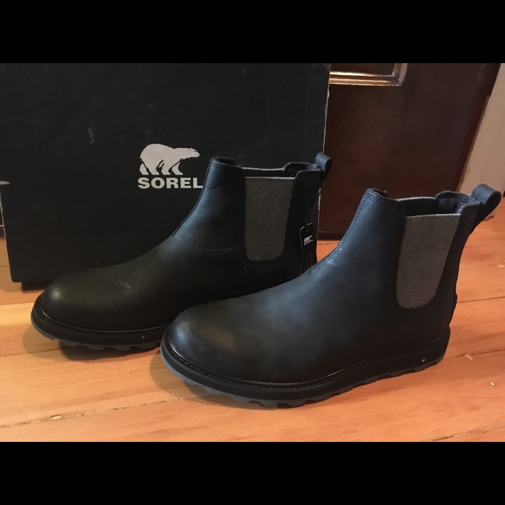 *Brand New* Sorel Madson Chelsea Boots